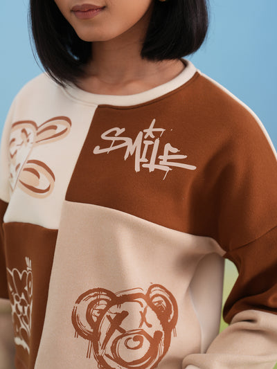 Two-Tone Cartoon Graphic Sweatshirt