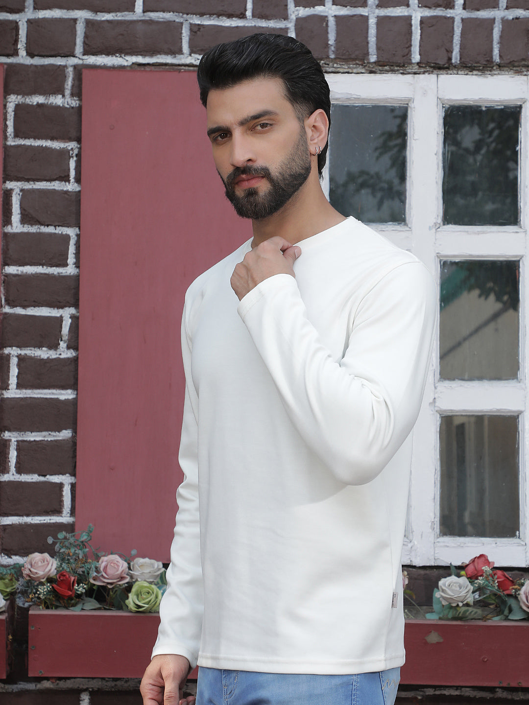 Sleek Studio Off White T-Shirt