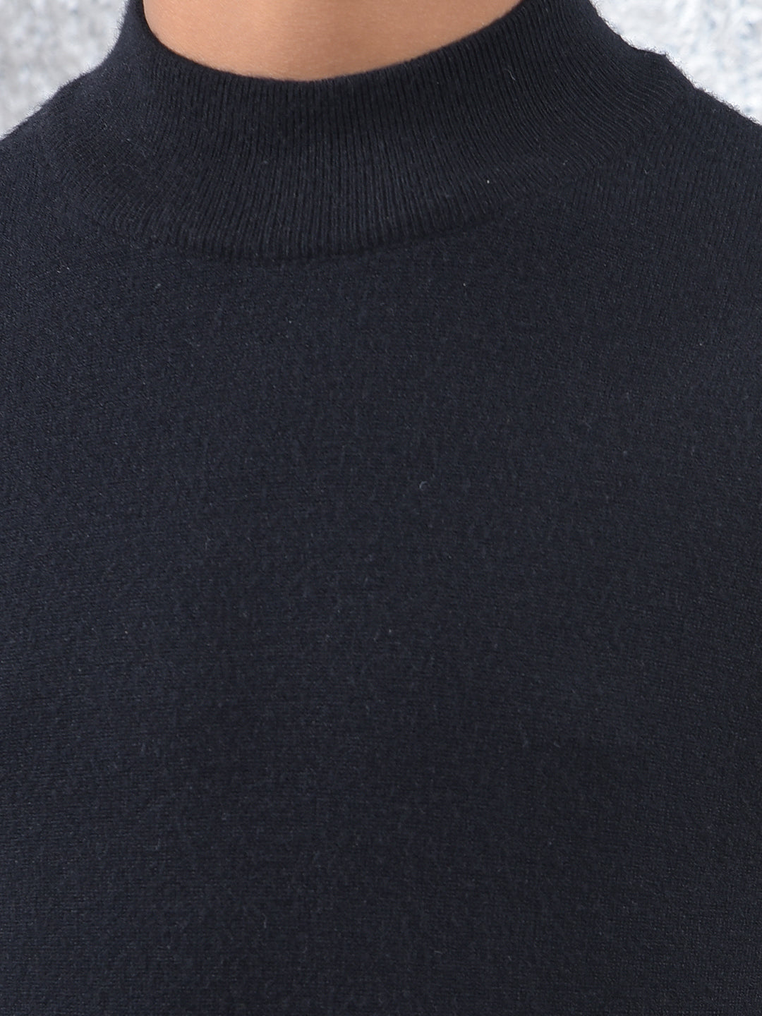 Chill Icon Black Sweater