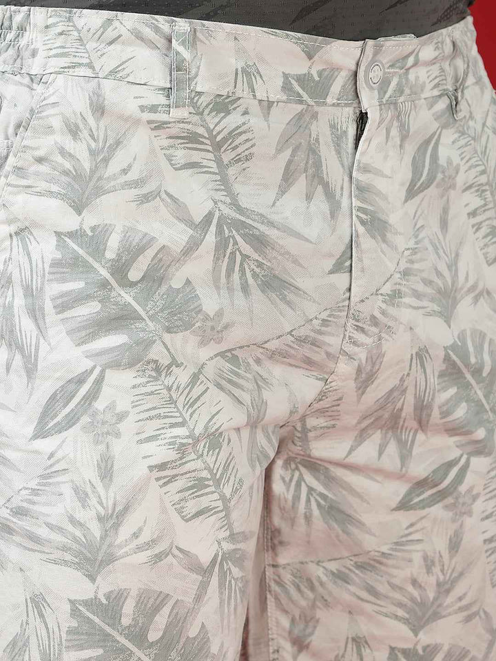 NeoBotanic Grey Leaf Print Shorts