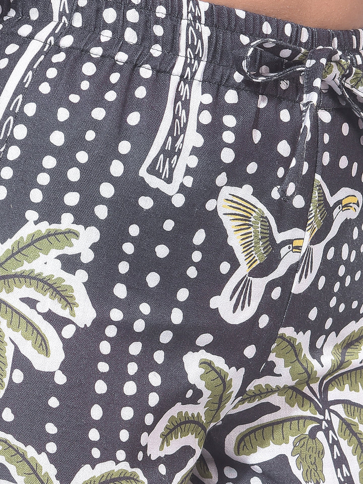 Green Floral Print Mid-Thigh Shorts