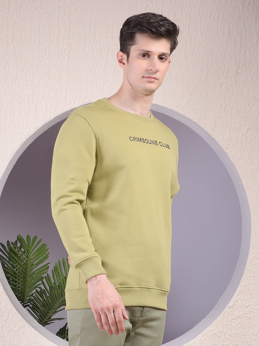 Urban Style Olive Sweatshirt with Brand Logo