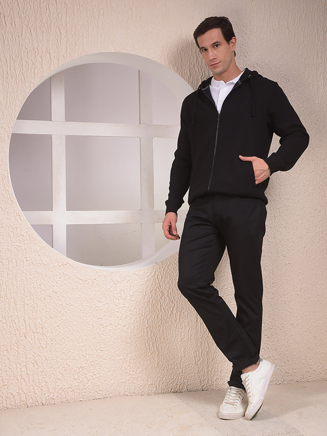 Black Hooded Neck Sweatshirt