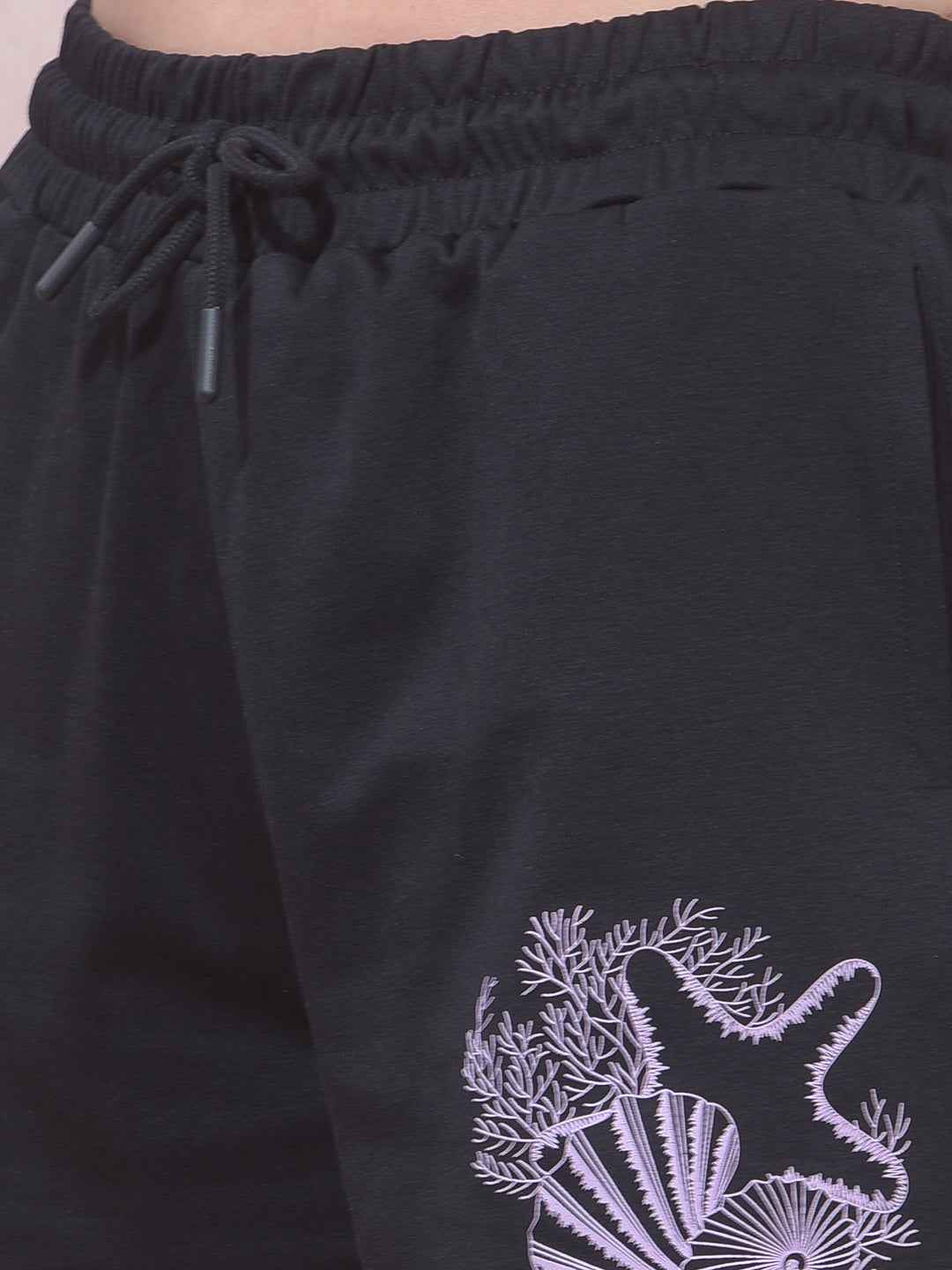 Black Embellished Mid-Thigh Length Shorts