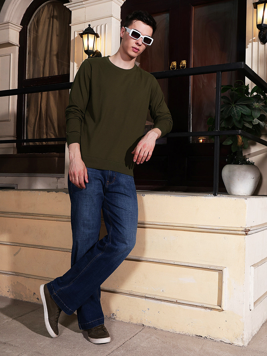 Essential Moss Olive Sweatshirt