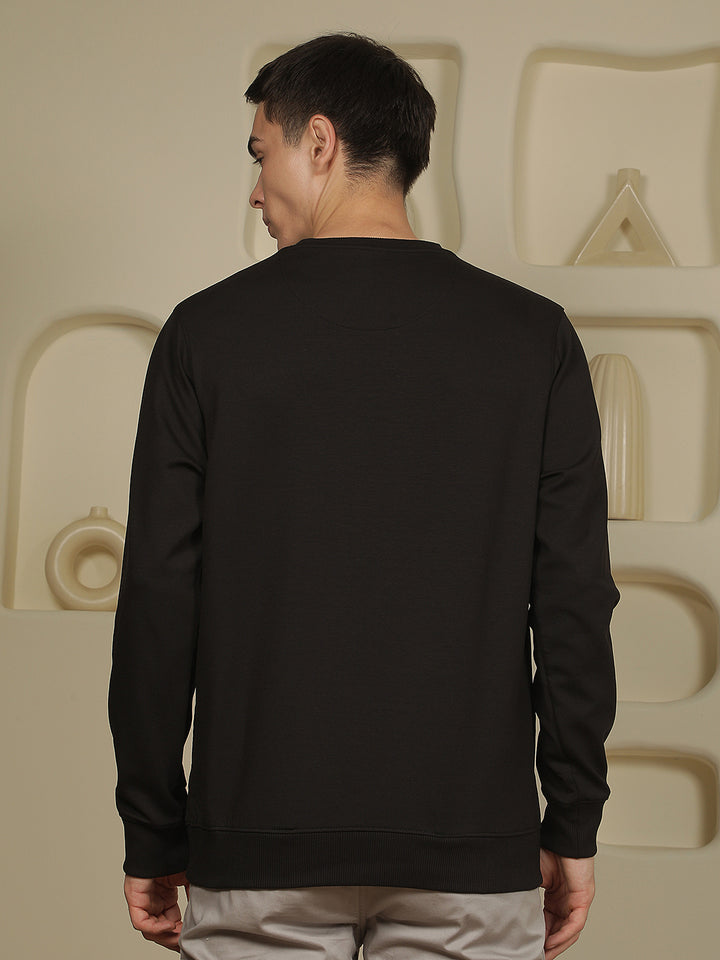 Essential Obsidian Black Sweatshirt