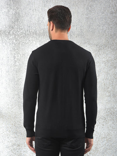 Flexible Black Knitted Sweater
