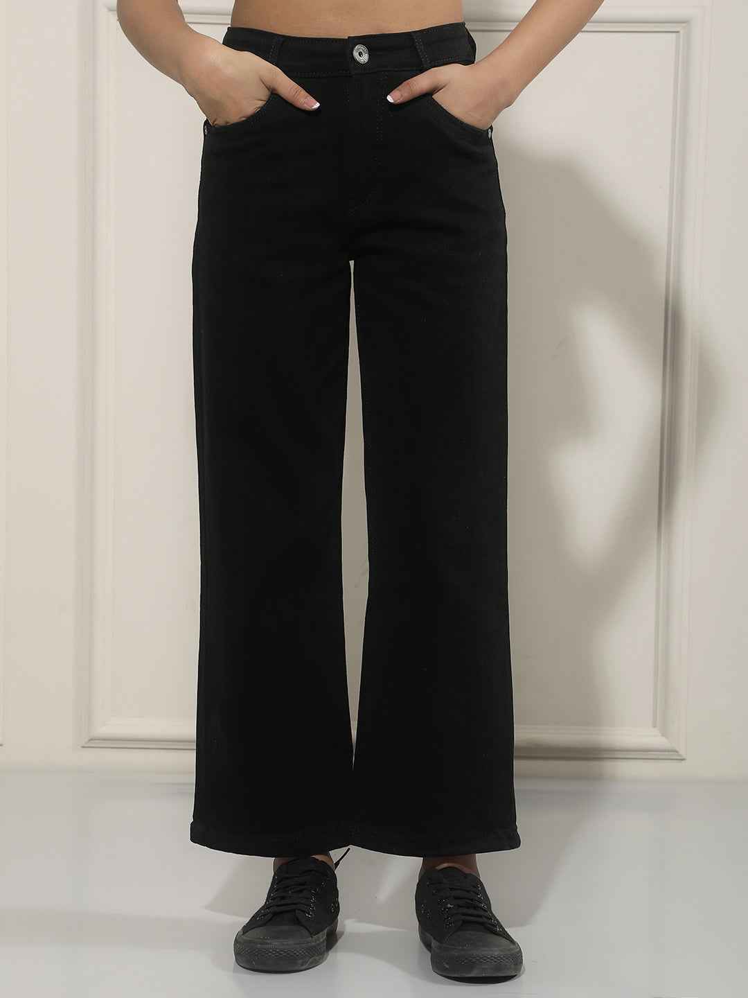 Chic Black Wide Leg Jeans
