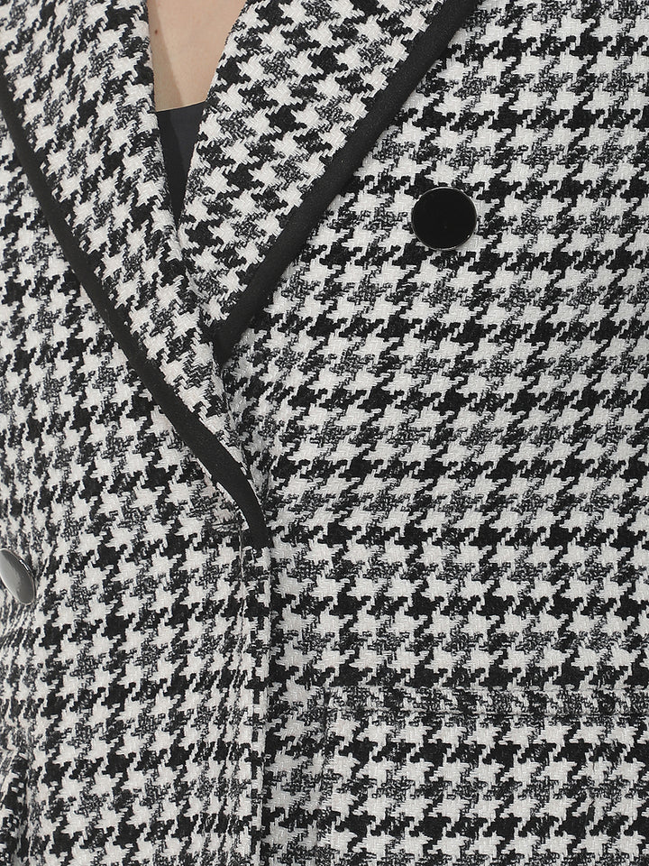 Black Jacquard Notched Lapel Blazer