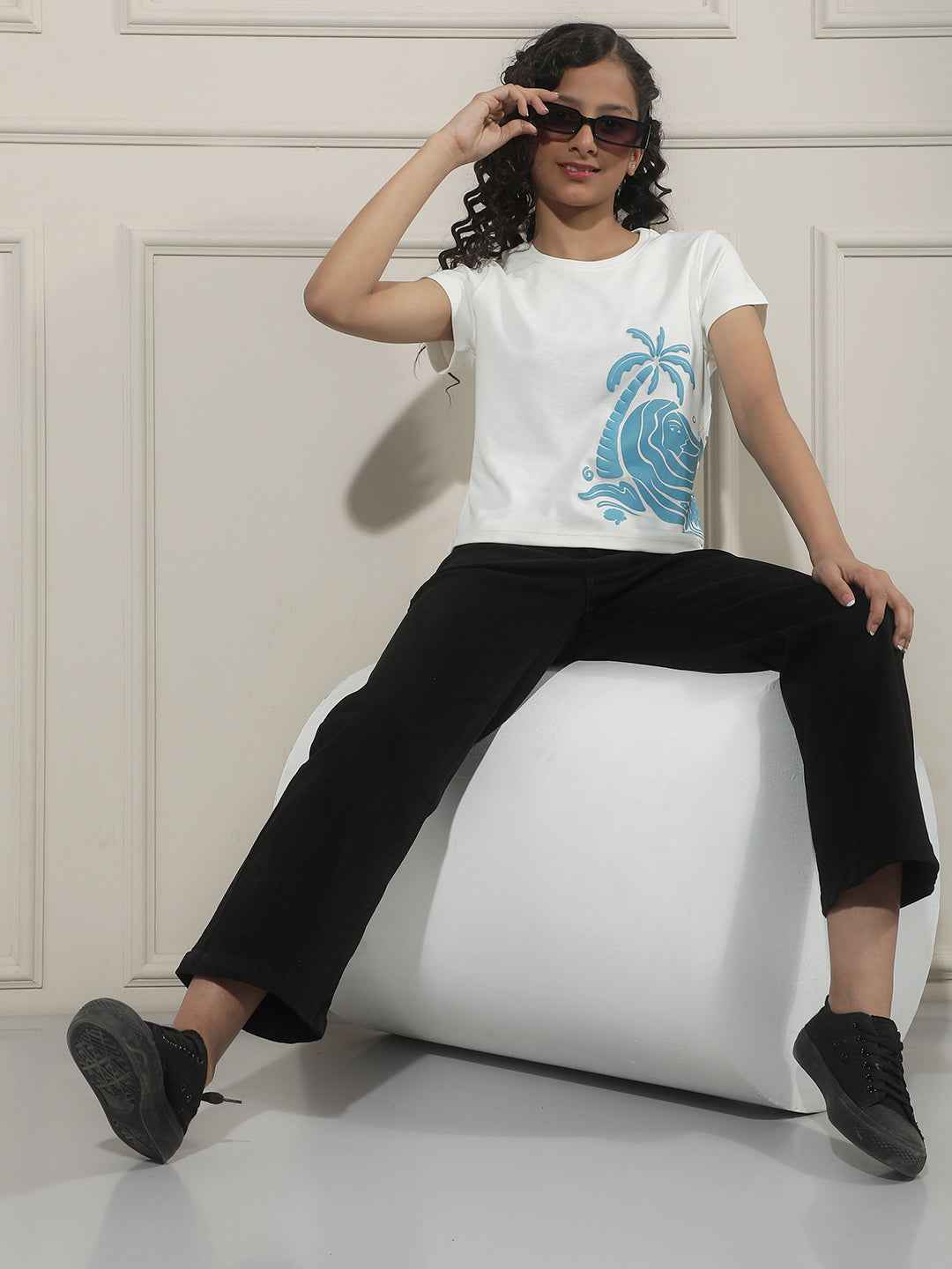 Chic Black Wide Leg Jeans