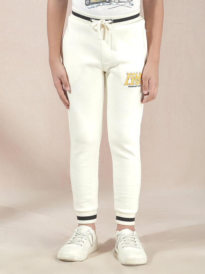 Cream Joggers with Relaxed Urban Comfort