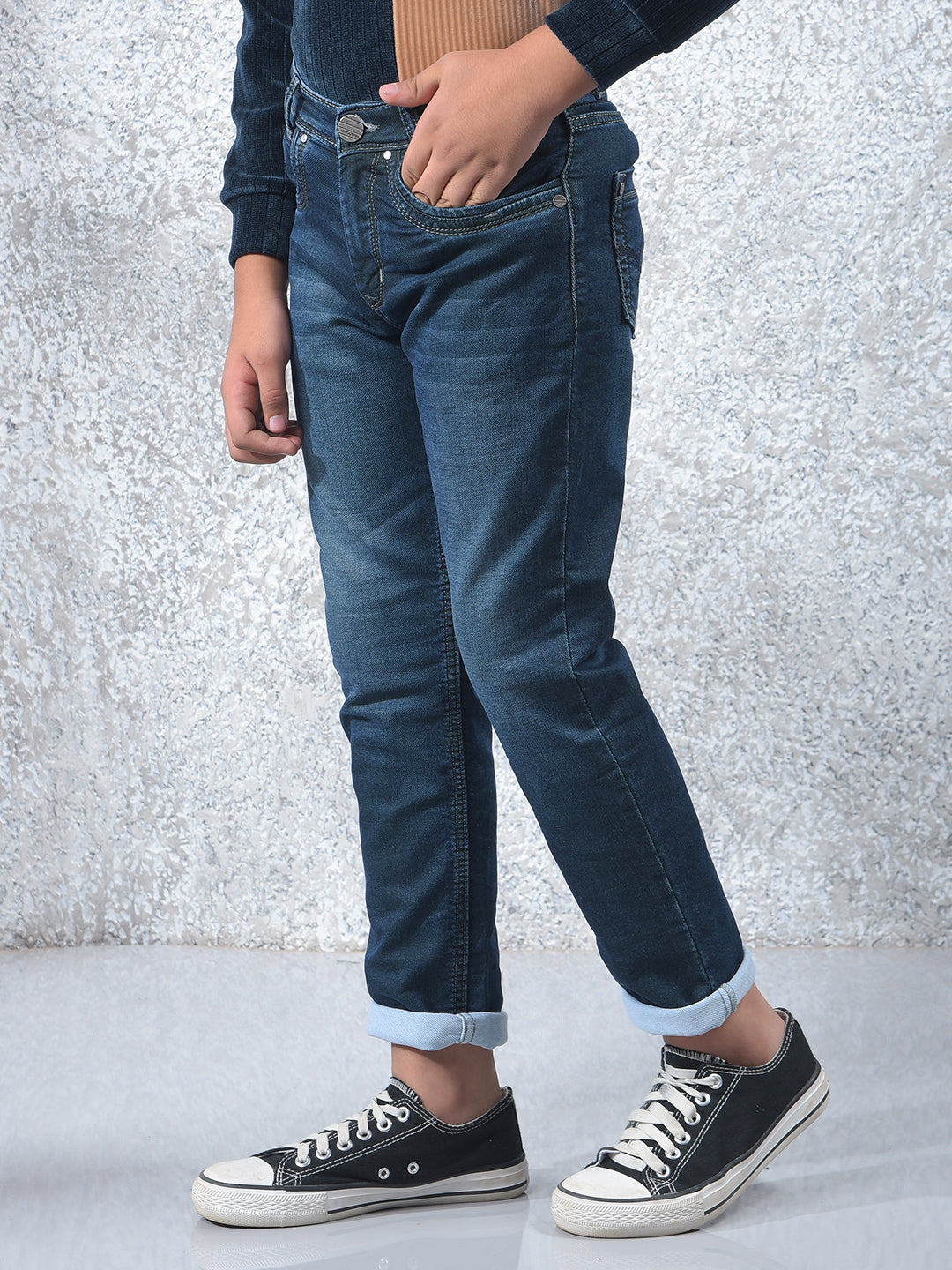 Stylish Tapered Fit Blue Jeans