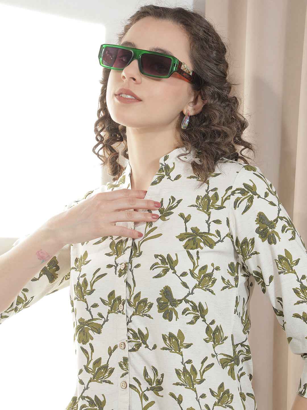 Green Floral Print V-Neck Linen Shirt