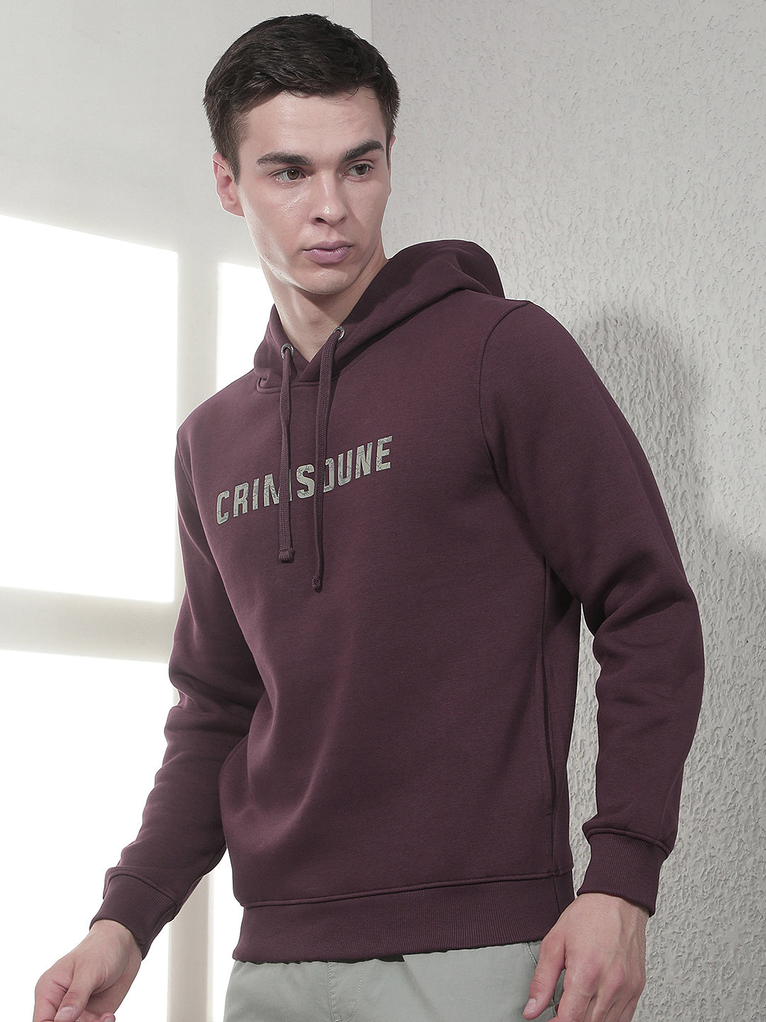 Wine Graphic Print Hooded Sweatshirt