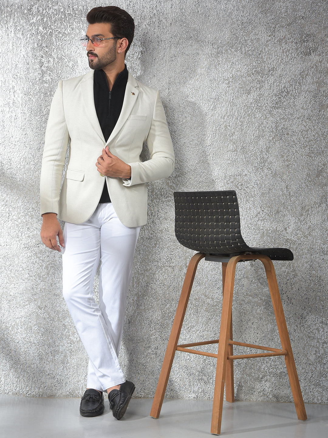 Cream Notched Lapel Single-Breasted Blazer