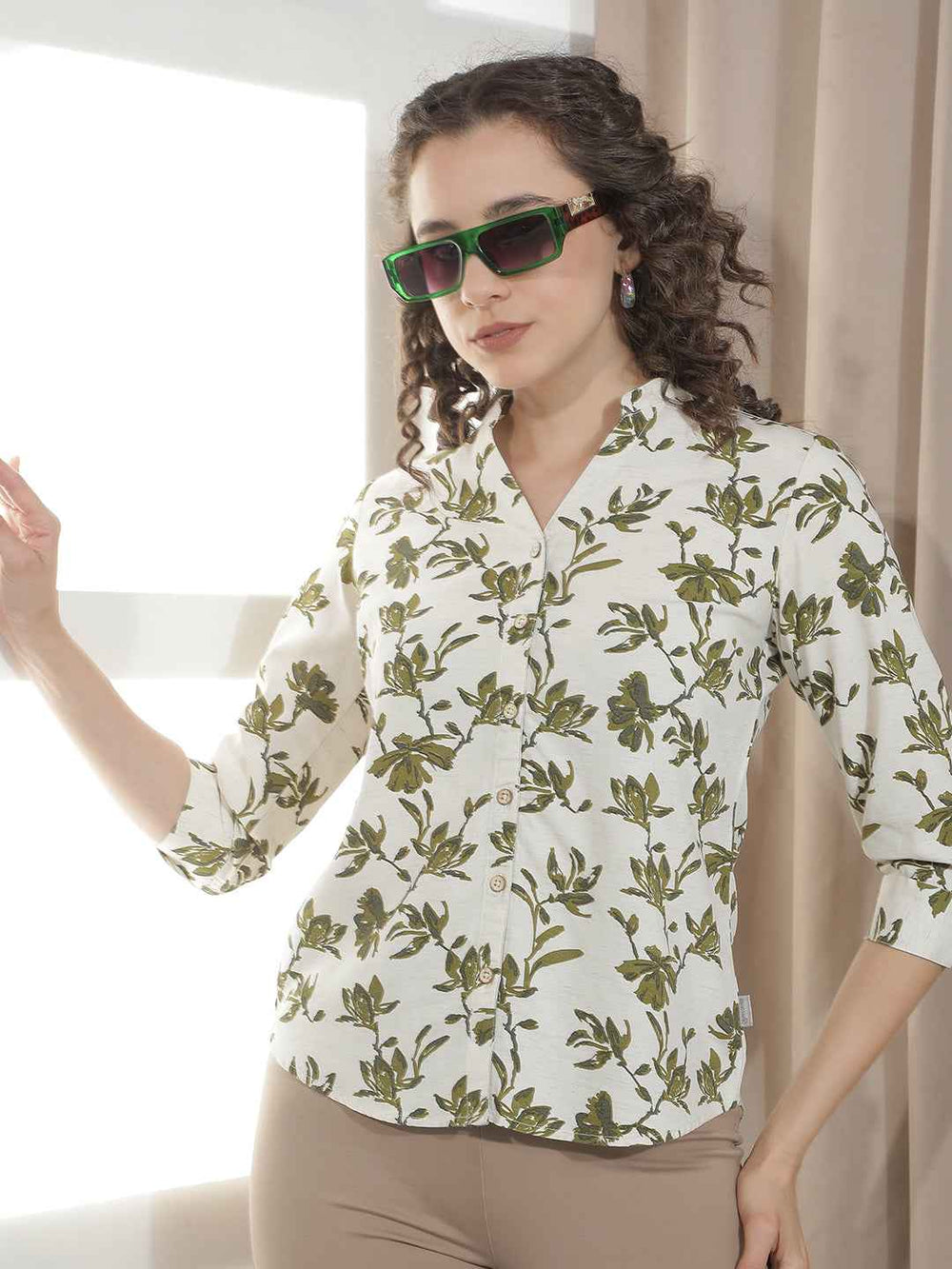 Green Floral Print V-Neck Linen Shirt