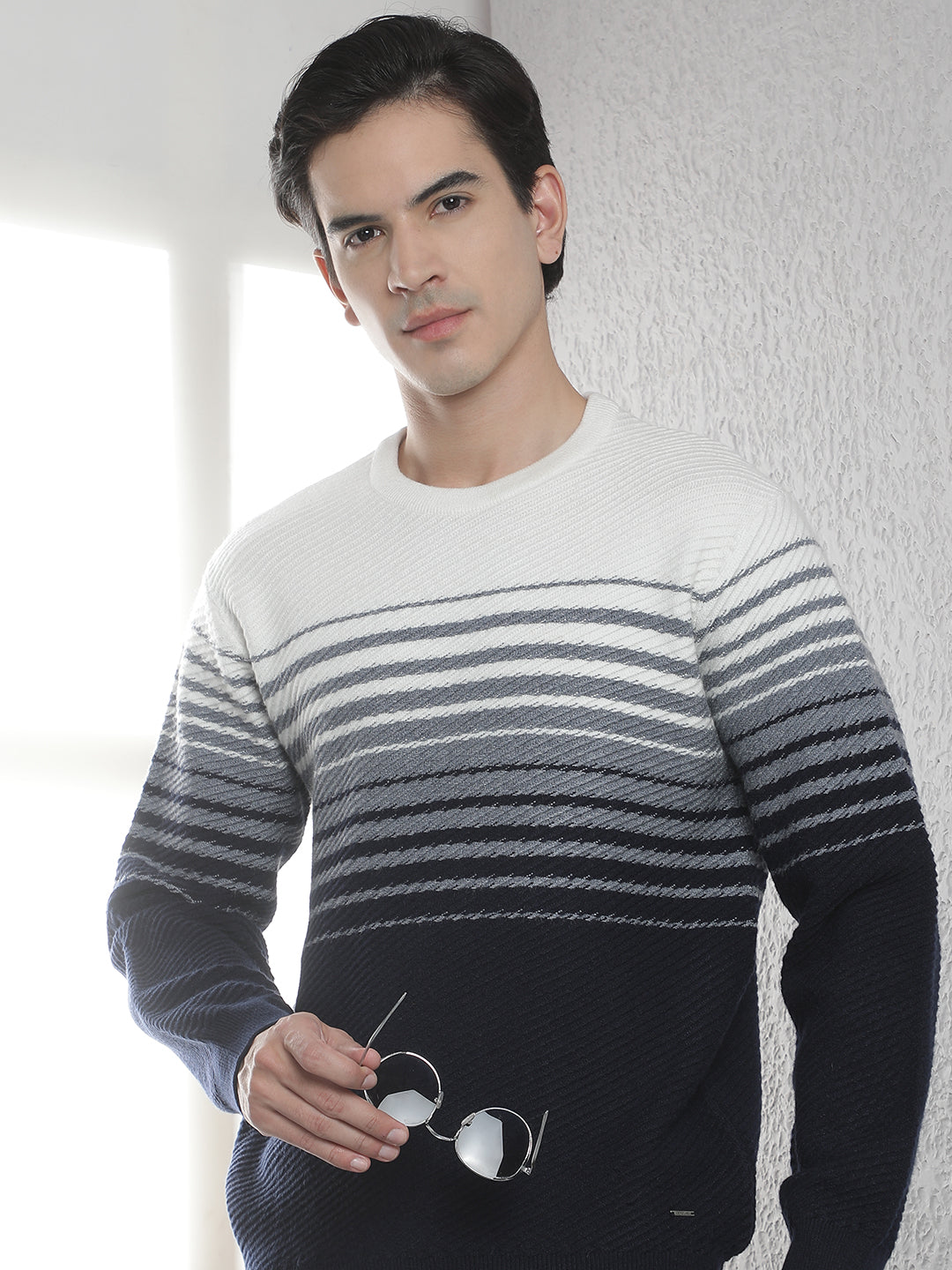 Navy Blue Horizontal Stripes Round Neck Sweater