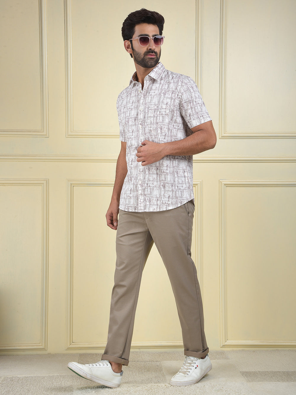 True Style Beige Printed Trousers