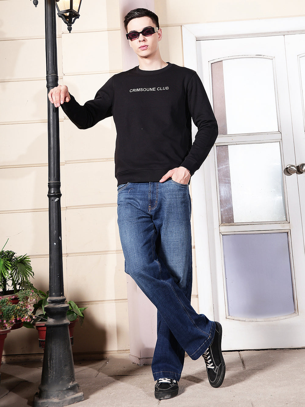 Black Typographic Print Round Neck Sweatshirt