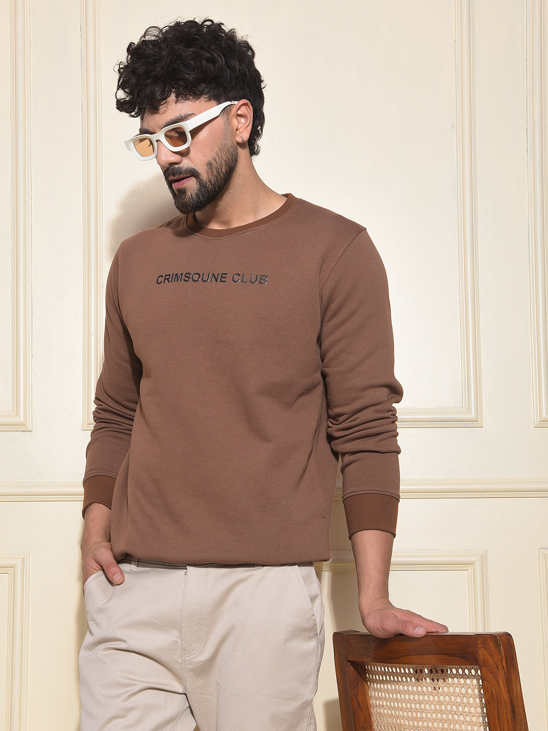 Urban Style Brown Sweatshirt with Brand Logo