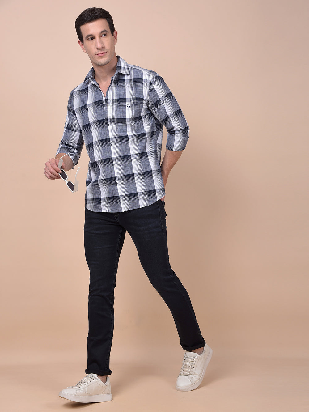 Classique Navy Blue Straight Jeans