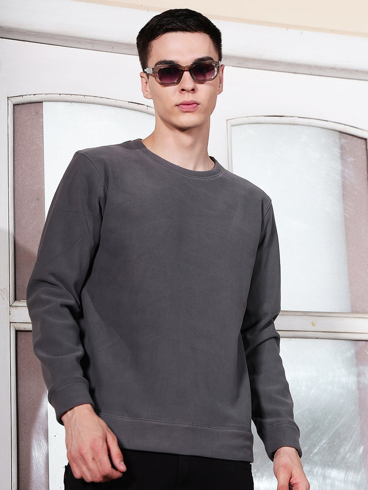 Chic Ash Grey Sweatshirt