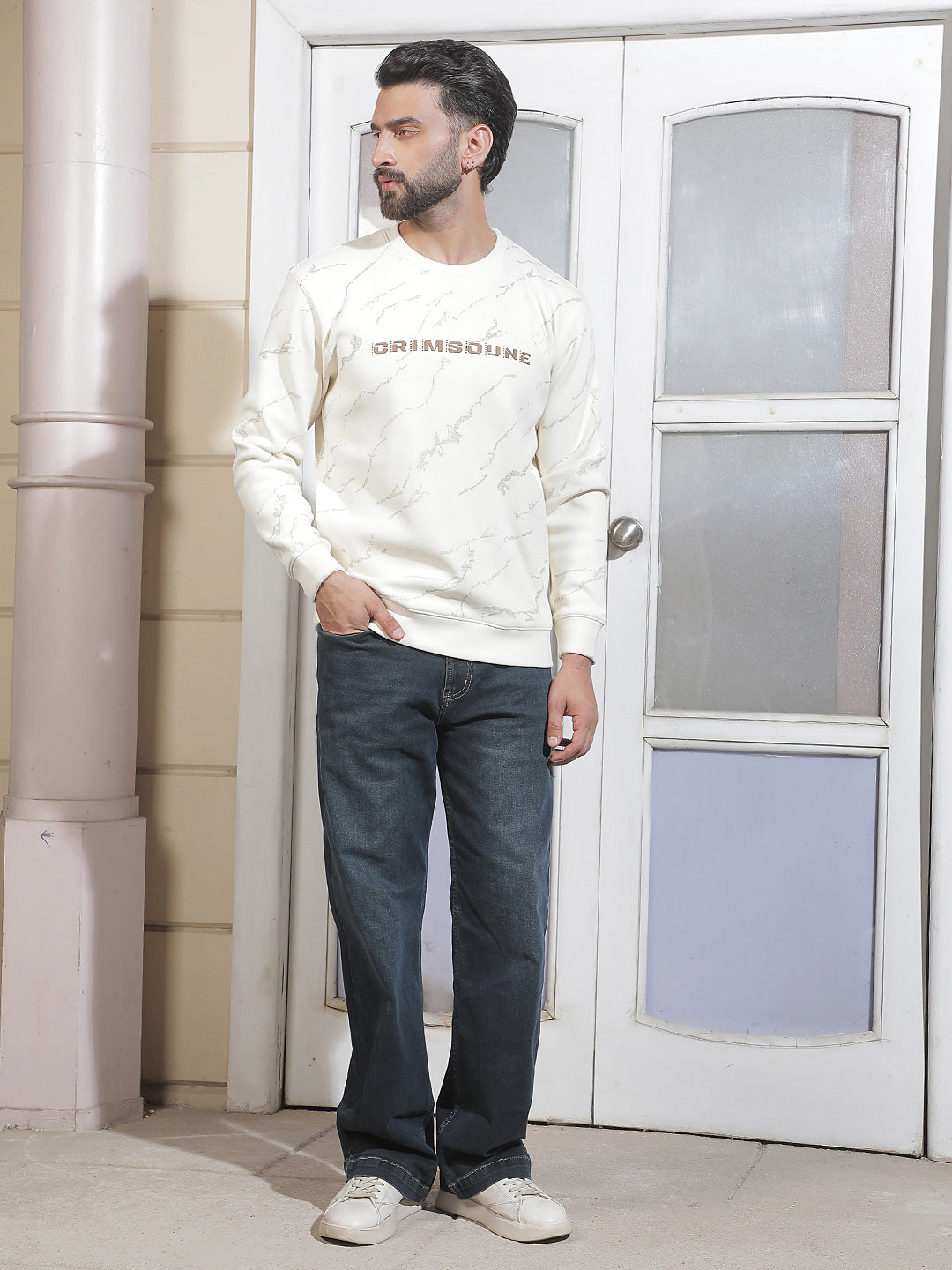 White Graphic Print Sweatshirt
