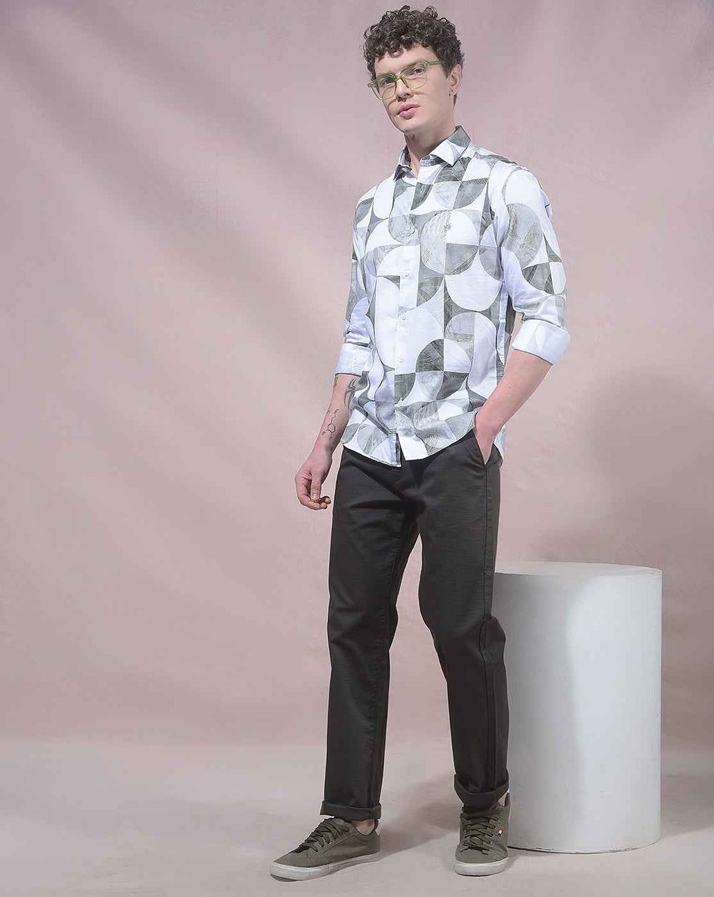 Versatile Olive Straight Chino Trousers