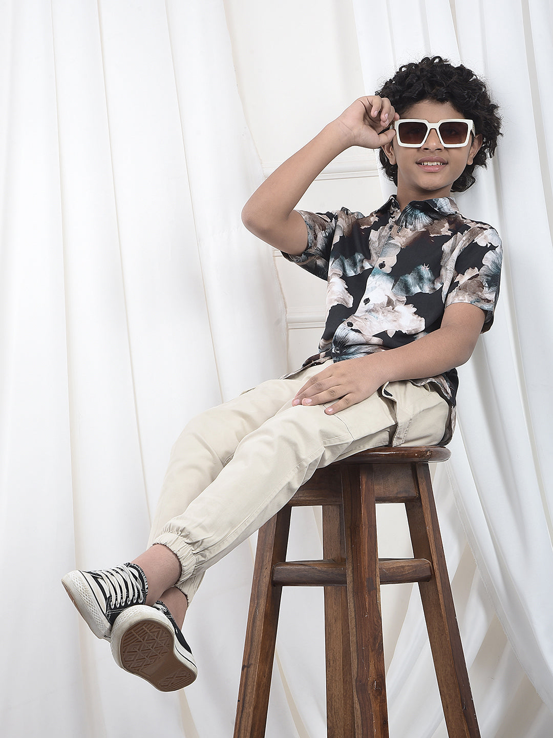 Modern Fit Beige Cargo Joggers