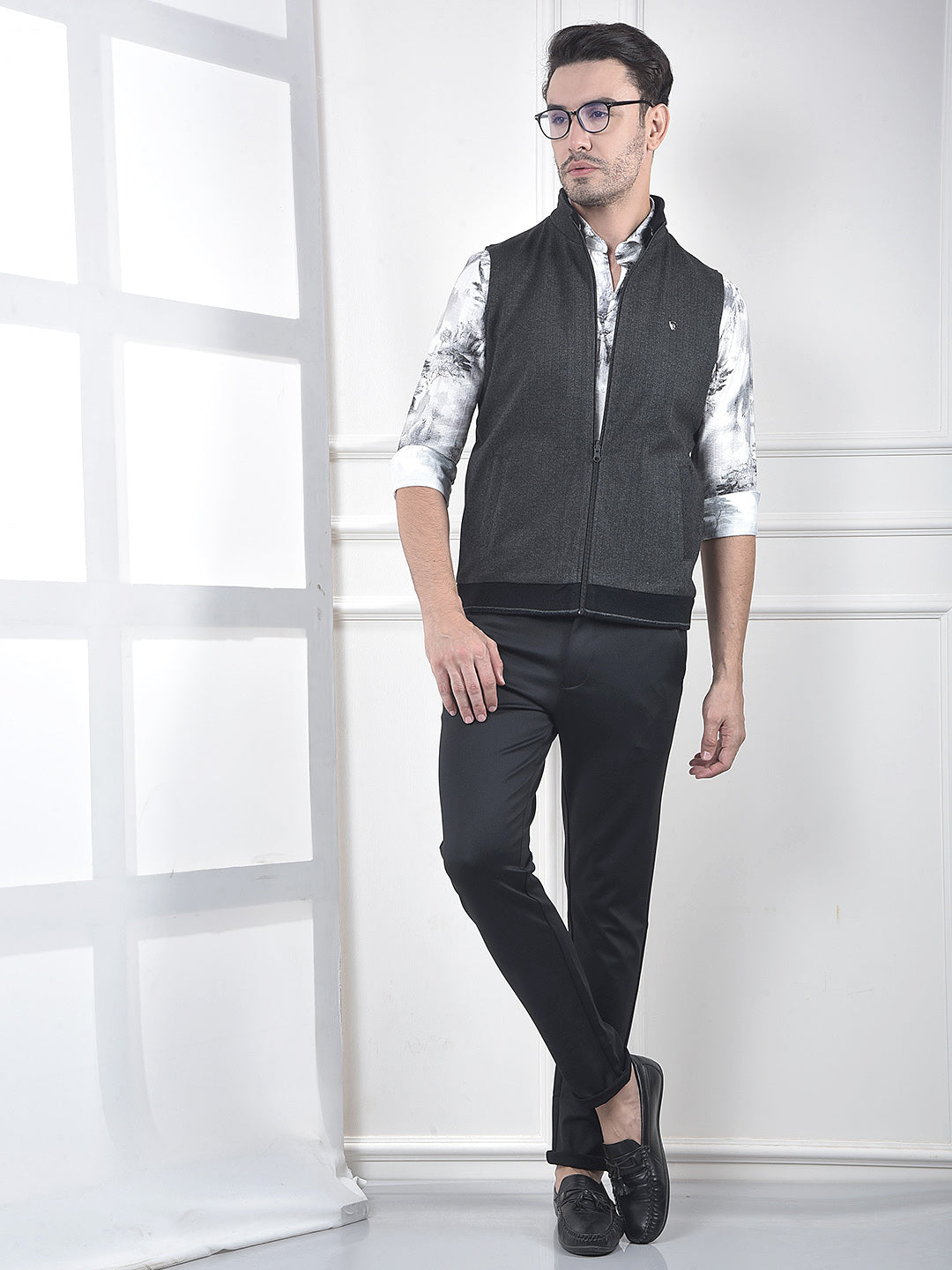 Grey Sleeveless Mock Collar Jacket