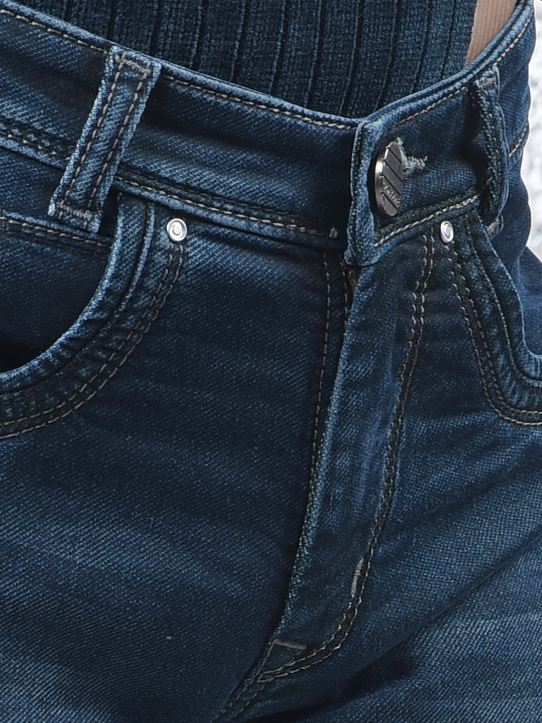 Stylish Tapered Fit Blue Jeans