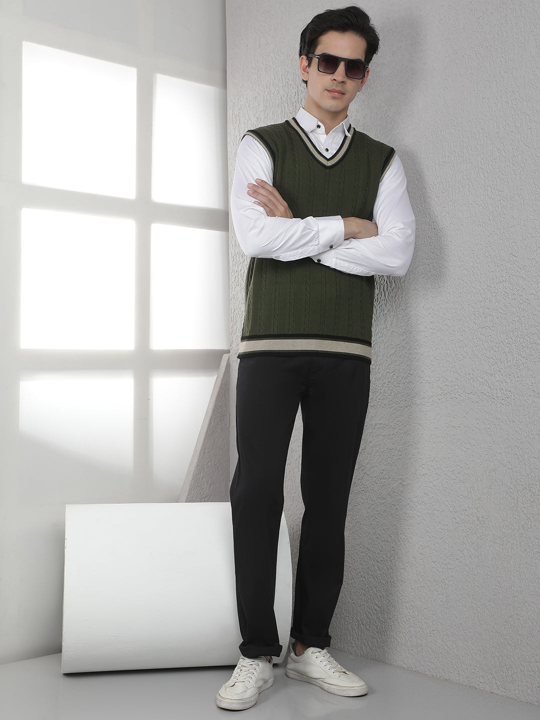 Olive Jacquard V-Neck Sleeveless Sweater