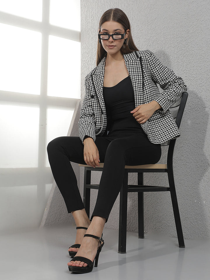 Black Jacquard Notched Lapel Blazer