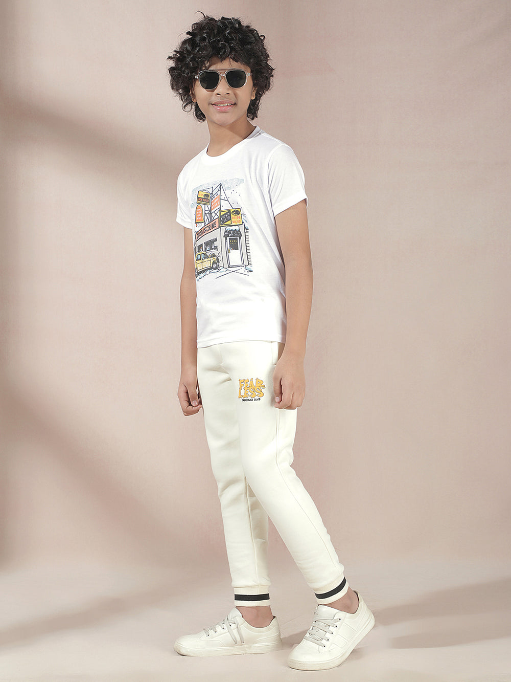 Cream Joggers with Relaxed Urban Comfort