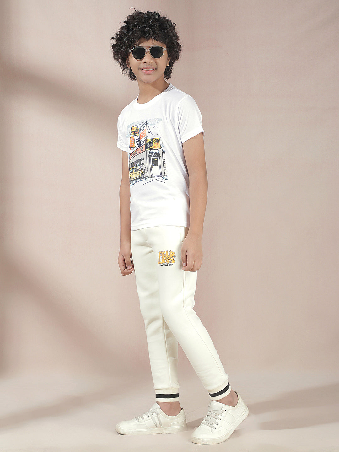 Cream Joggers with Relaxed Urban Comfort