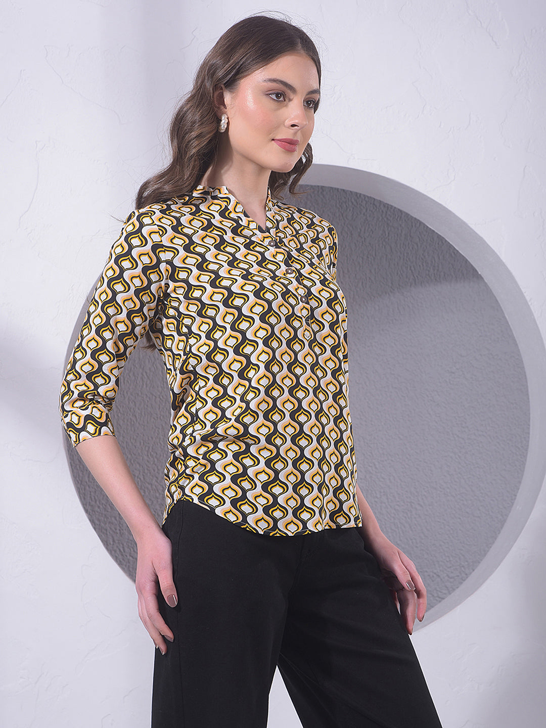  Motif Printed Top