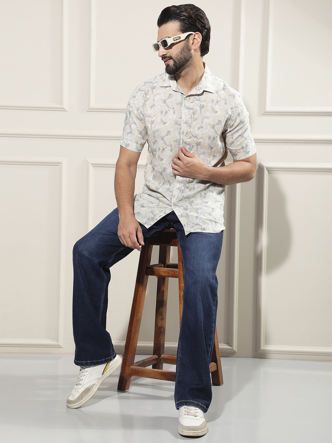 Minimalist Sapphire Blue Baggy Jeans