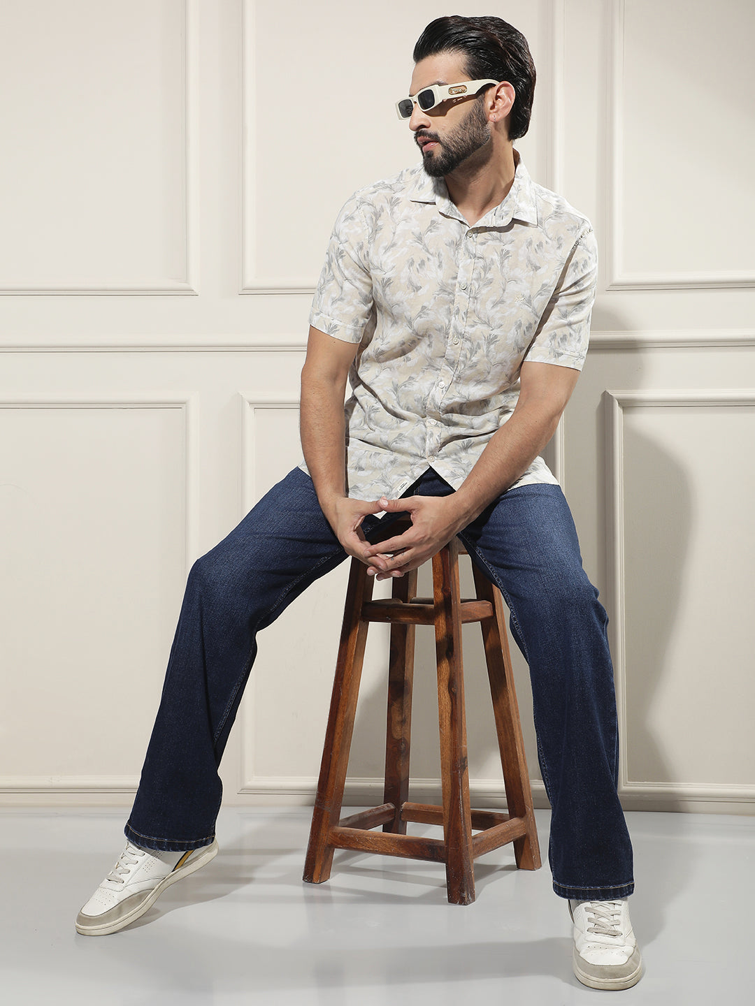 Minimalist Sapphire Blue Baggy Jeans