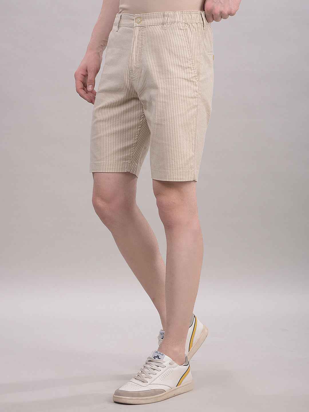 UrbanPin Vertical Beige Striped Shorts