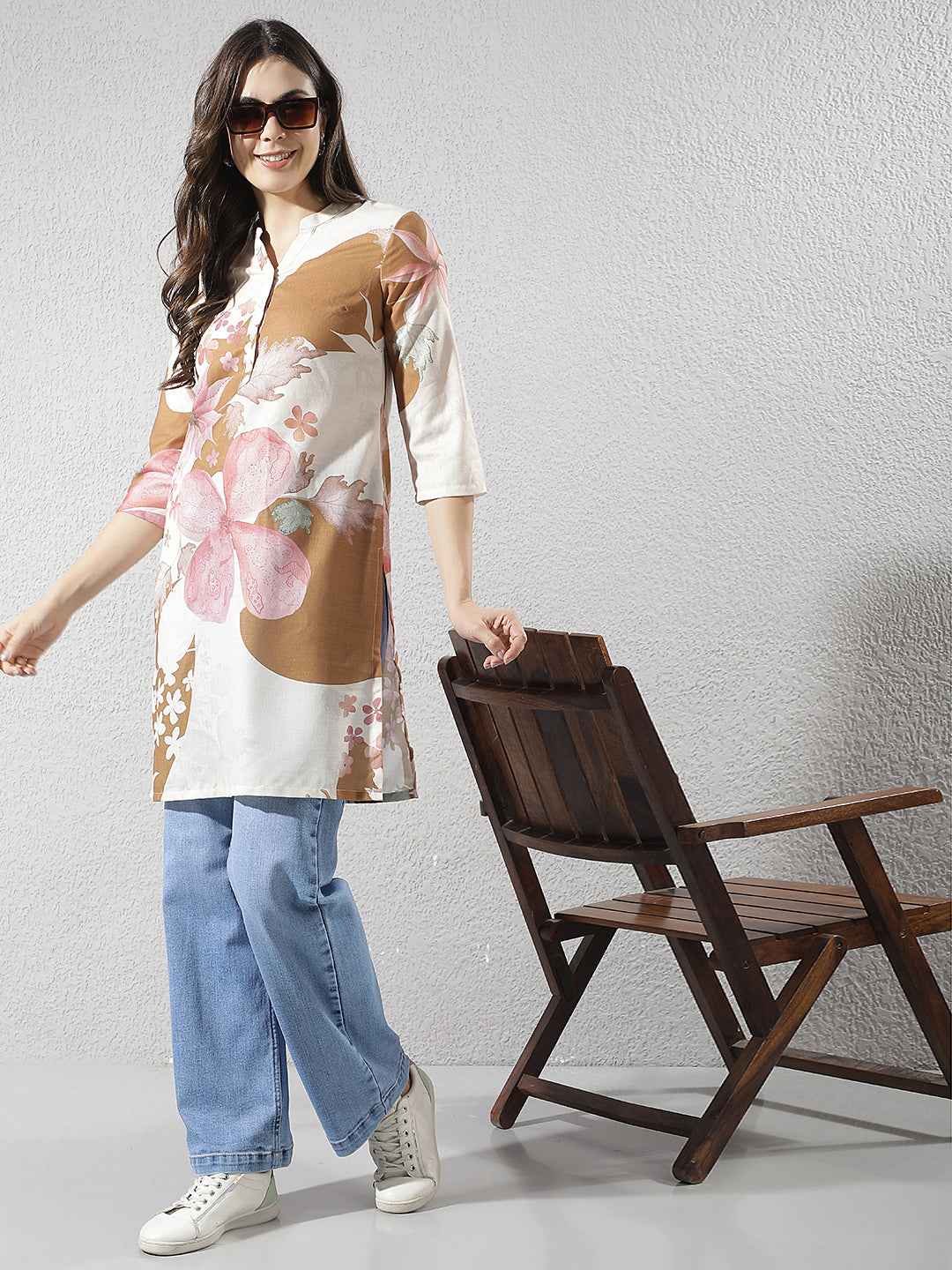 Multi-Color Floral Printed V-Neck Top