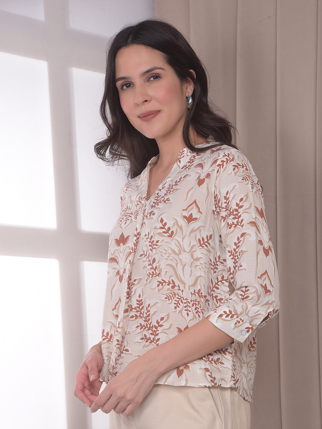 Off White Floral Print V-Neck Top