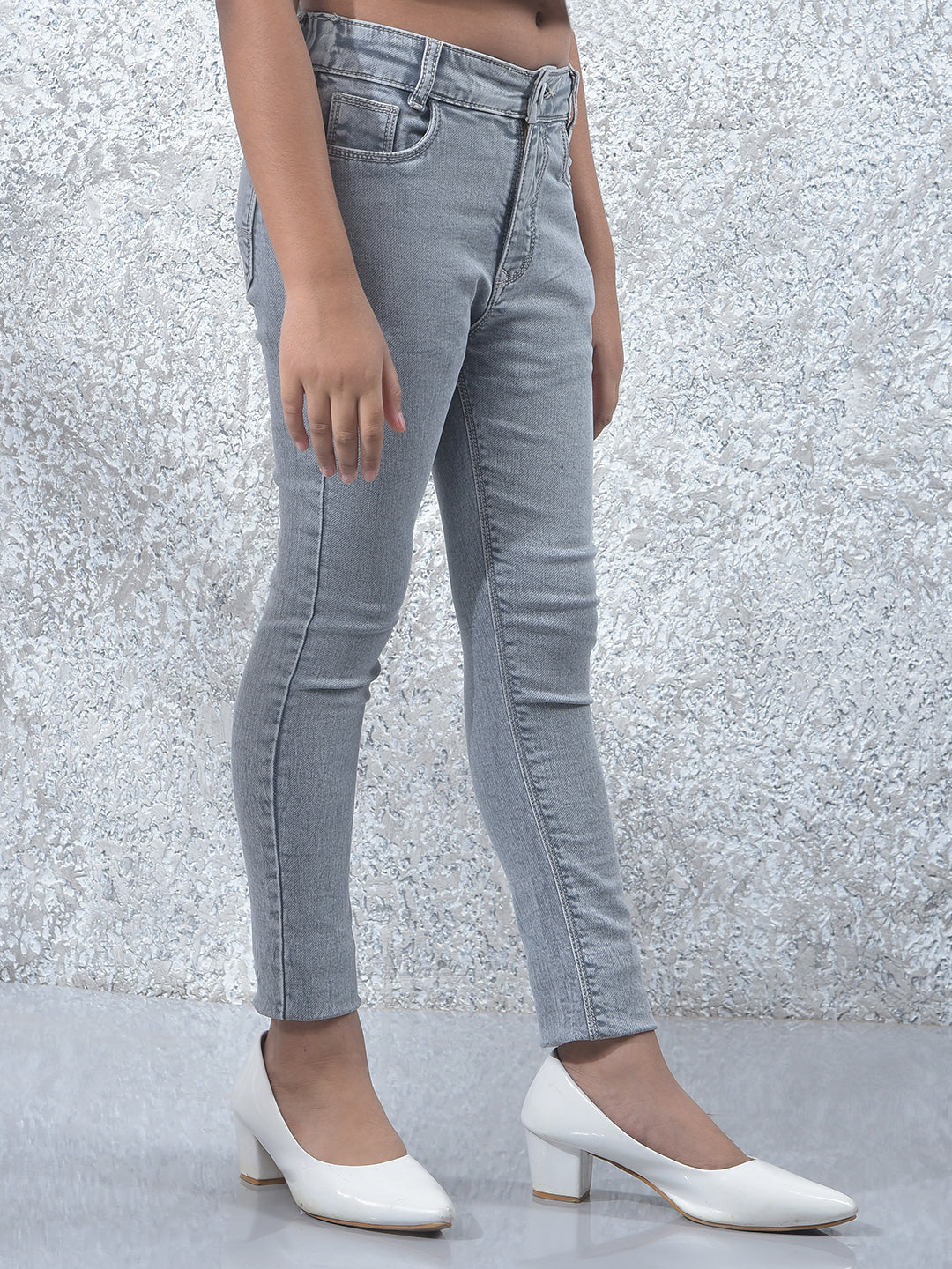 Chic Grey Skinny Jeans