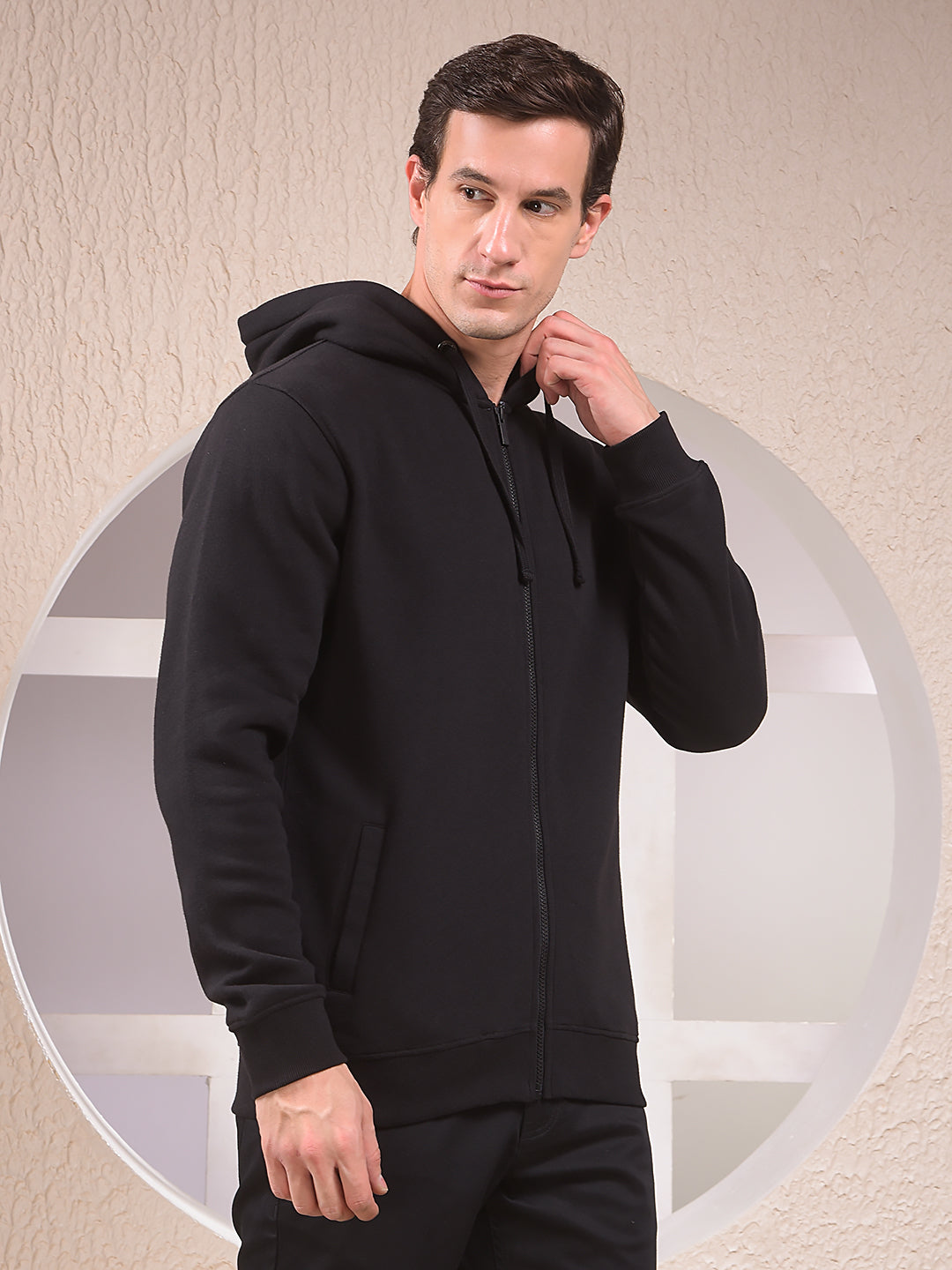 Black Hooded Neck Sweatshirt