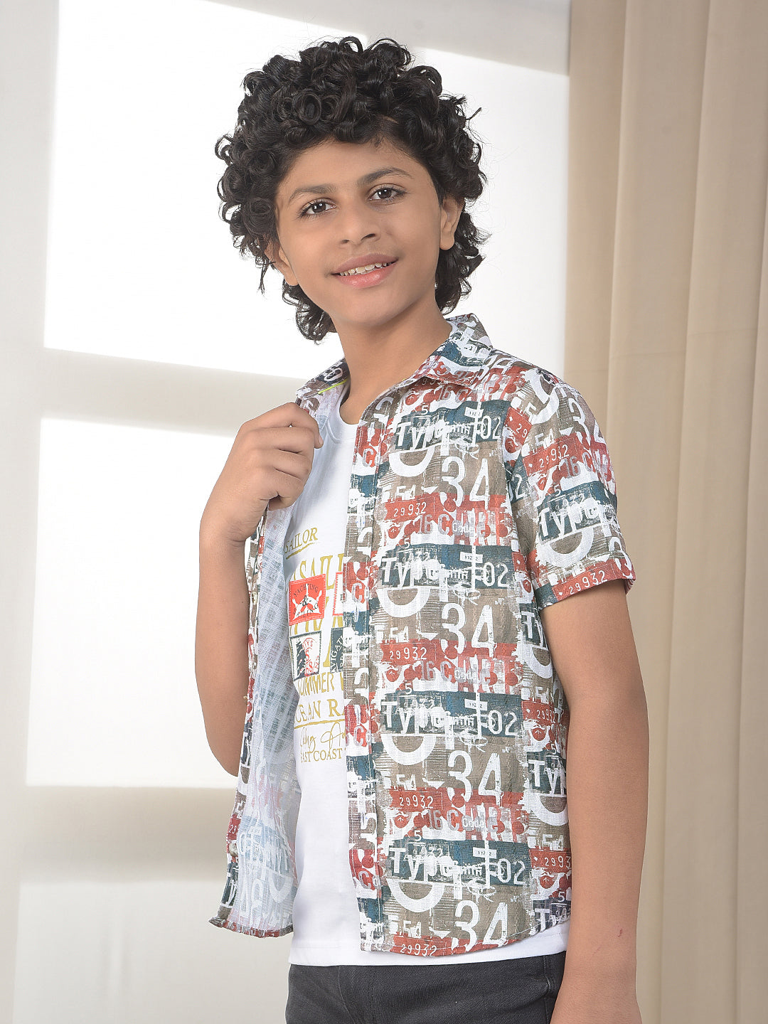 Multicolor Graphic Print Shirt with T-shirt