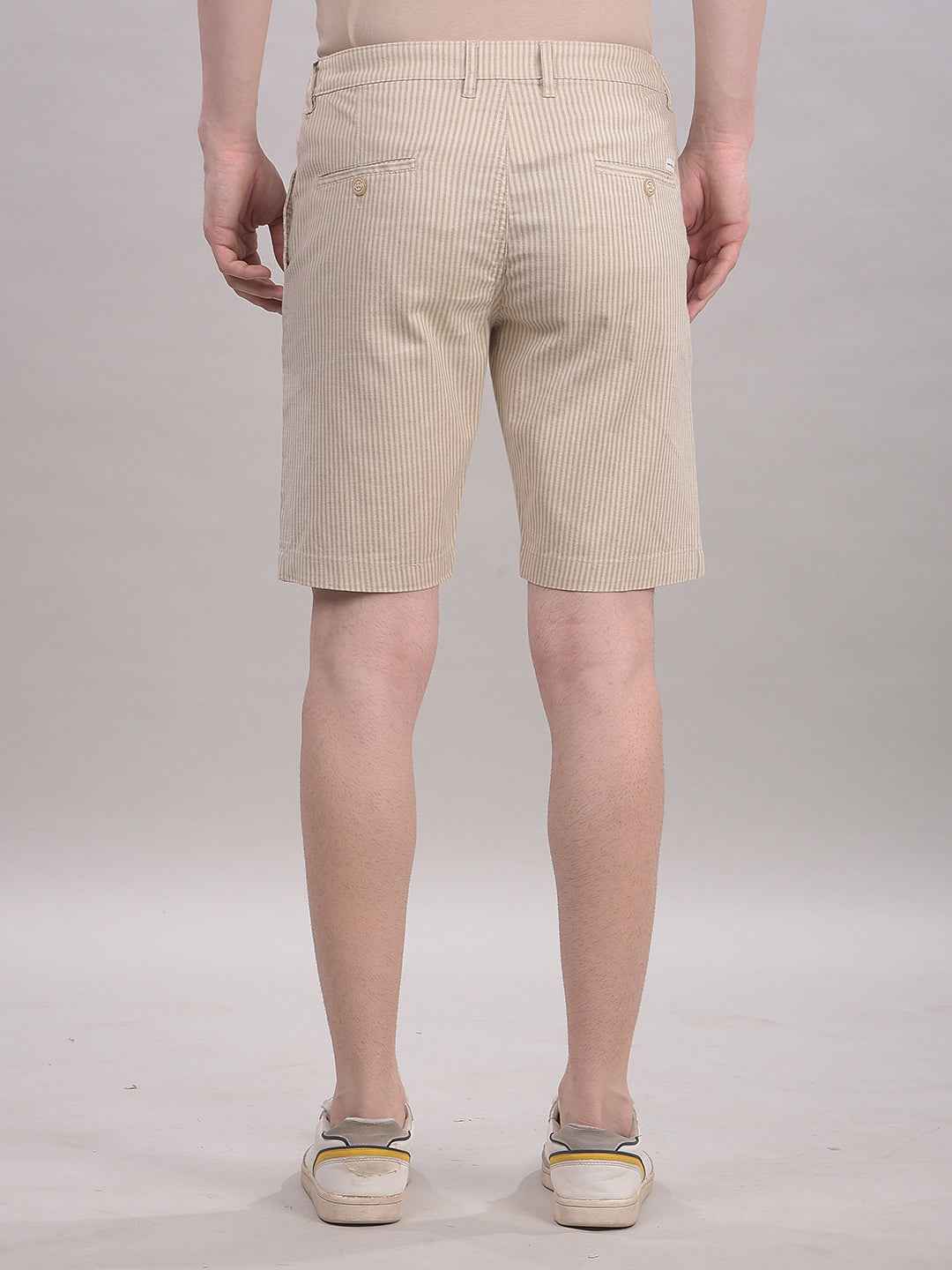 UrbanPin Vertical Beige Striped Shorts