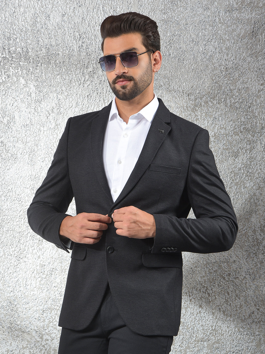 Black Notched Lapel Single-Breasted Blazer