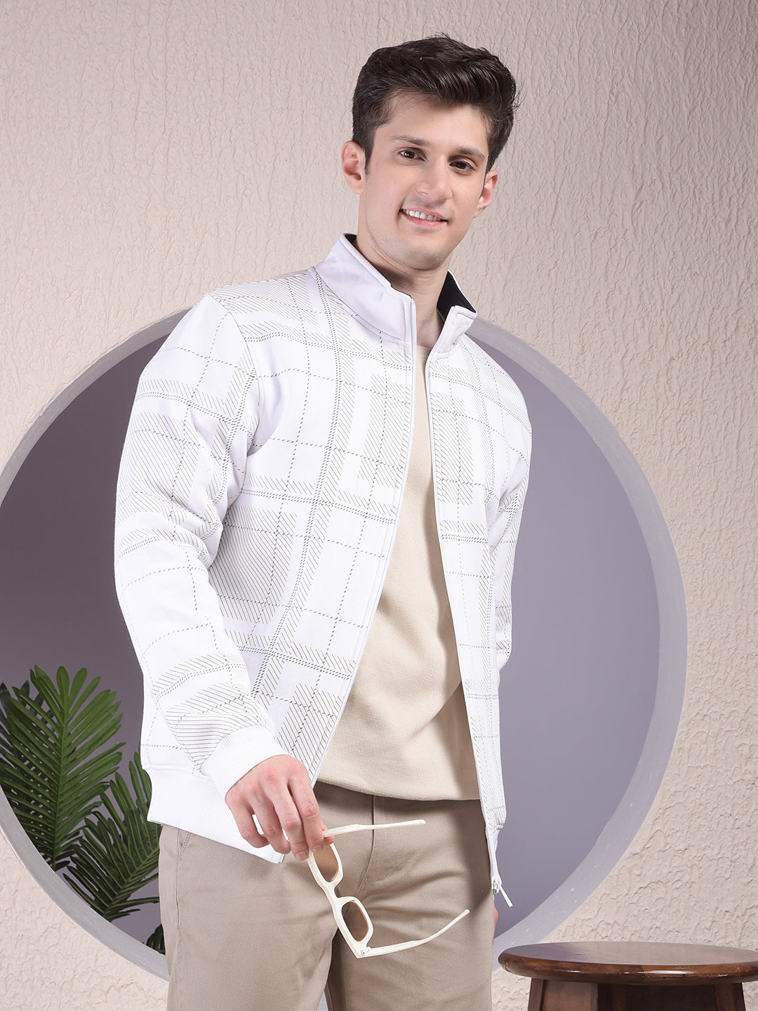 Stylish White Checked Sweatshirt