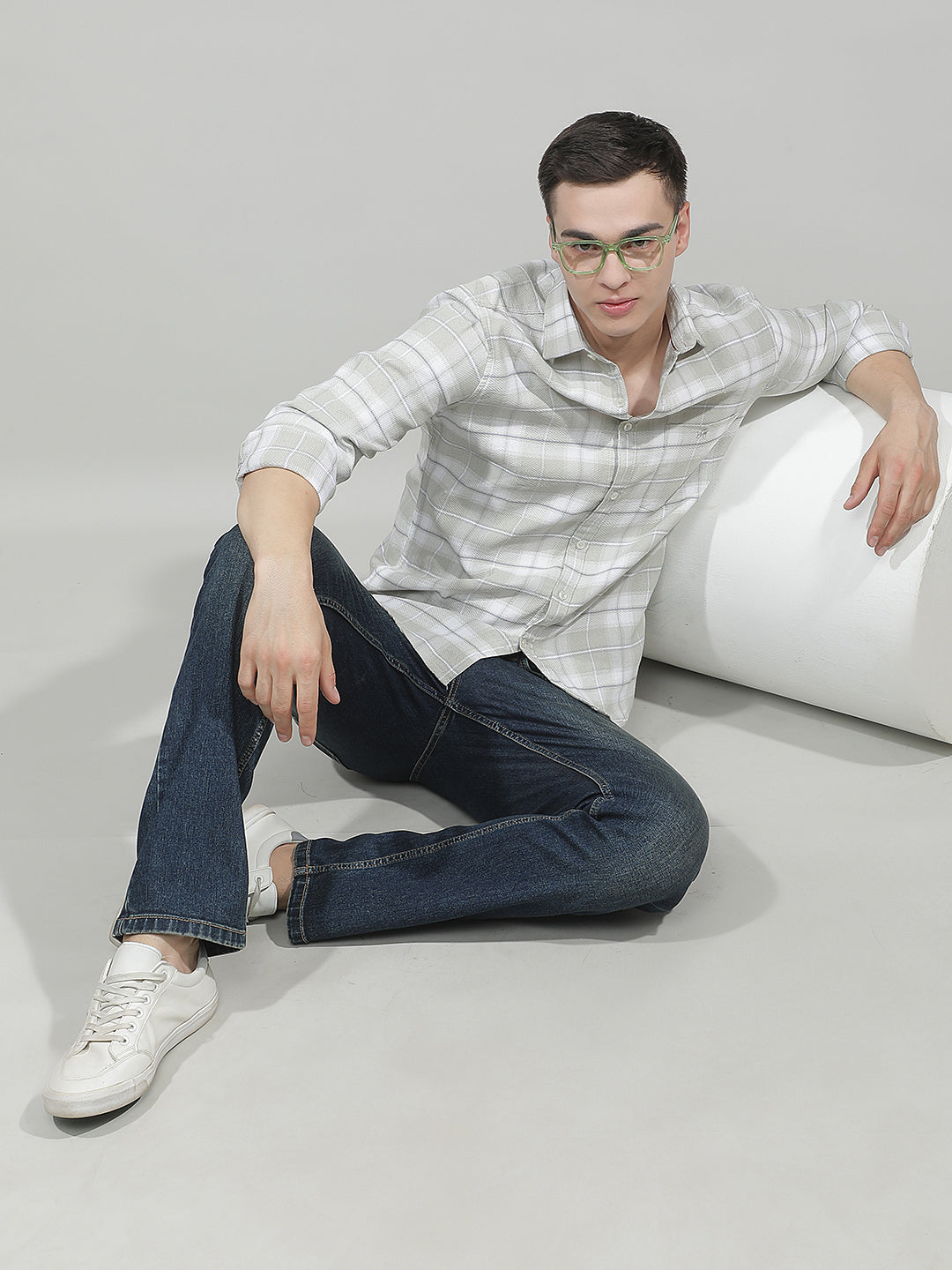 Signature Indigo Blue Straight Jeans