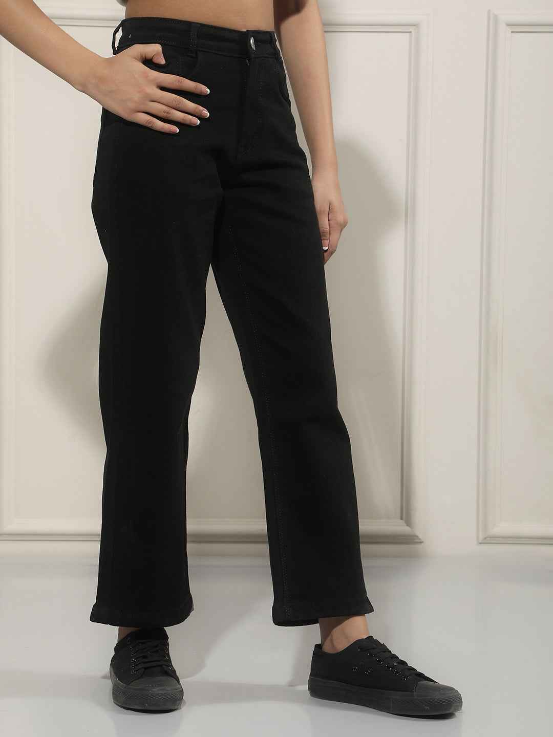 Chic Black Wide Leg Jeans