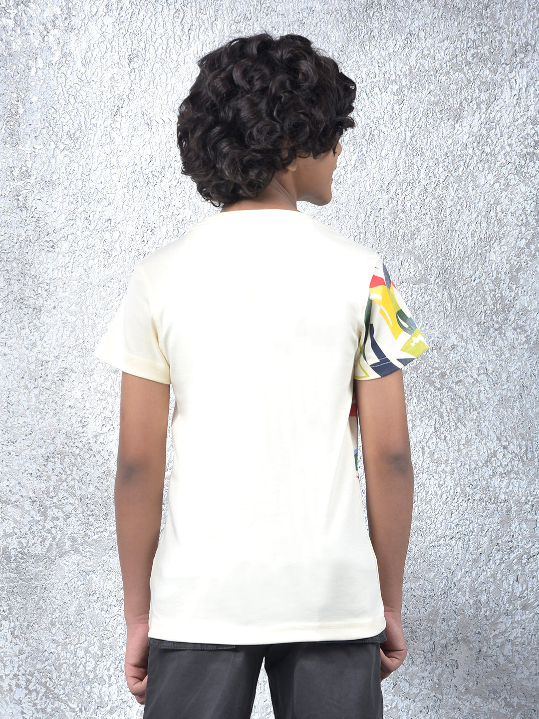 Trend-Forward Appeal Cream Printed T-Shirt
